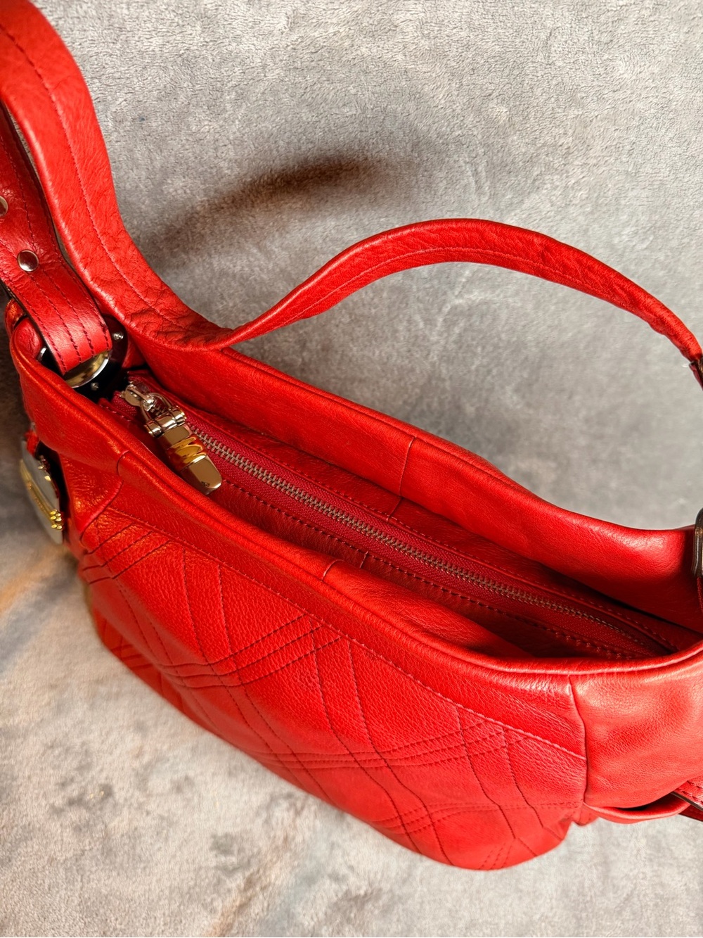 b. makowsky Red Quilted Leather Shoulder Bag - Picture 10 of 12